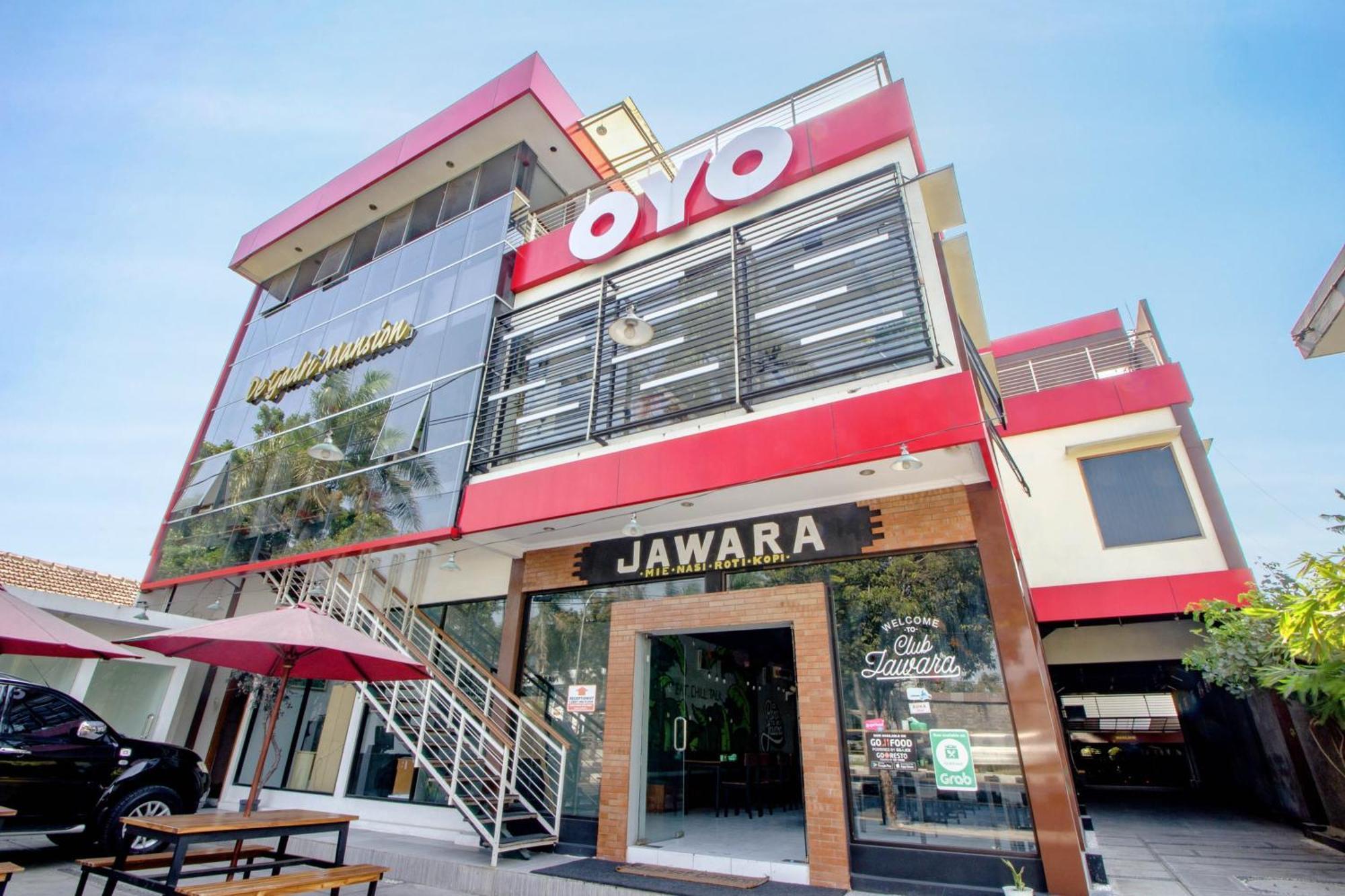 Hotel OYO 250 De'Gadri Ndalem Jarakan Esterno foto